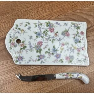 Andrea by Sadek Porcelain Corona Floral Cheese‎ Board & Cheese Knife Set